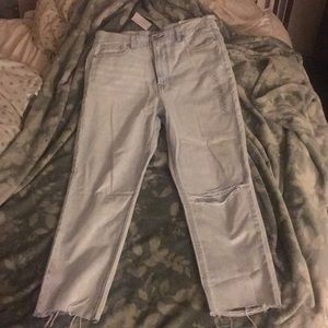 High waisted American Eagle Mom Jeans